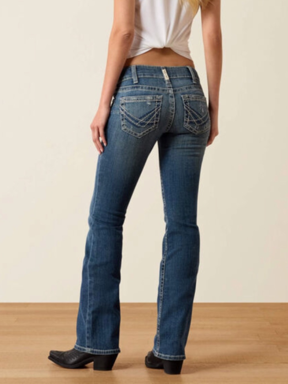 🍐 Ariat Mid Rise Boot Cut Jean 🍐 - Picture 2 of 11